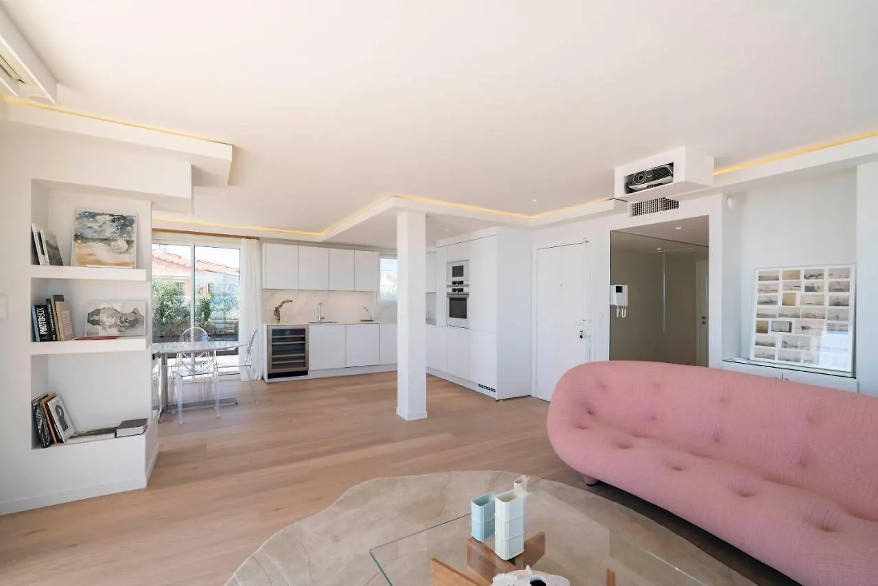 Somptuous Sea-View 3 Bedrooms Penthouse Cannes Moure Rouge France