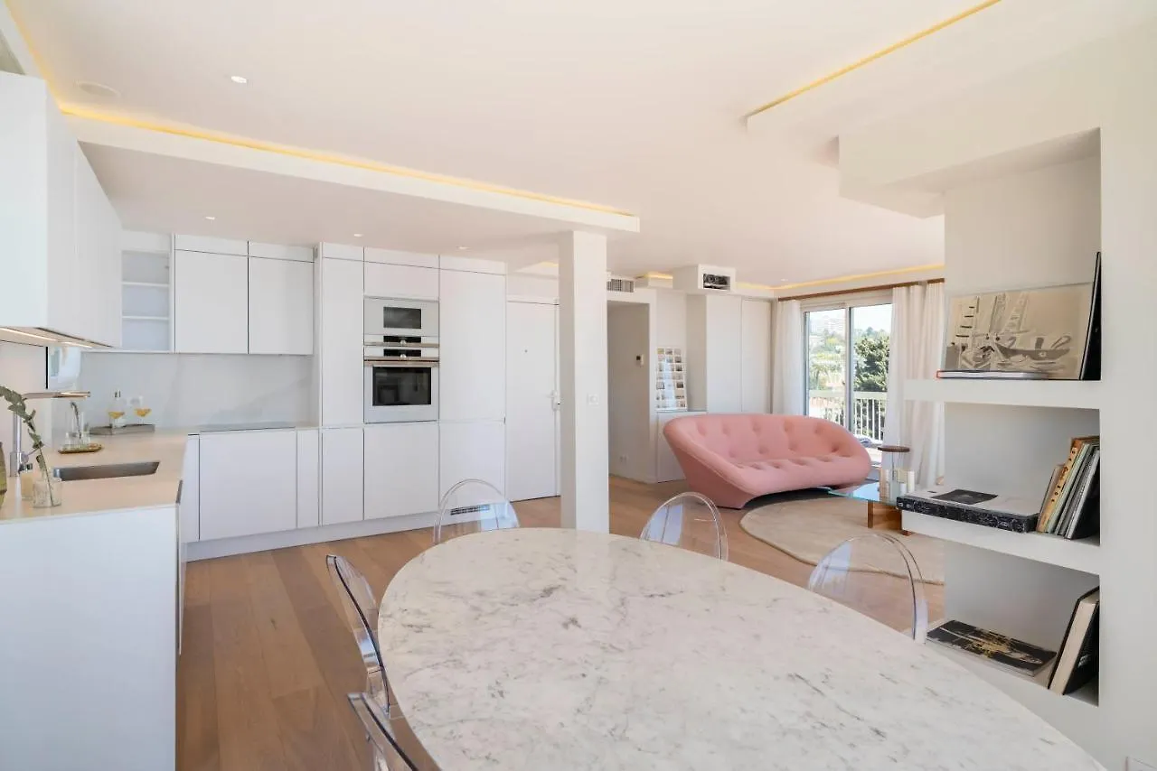 Somptuous Sea-View 3 Bedrooms Penthouse Cannes Moure Rouge France